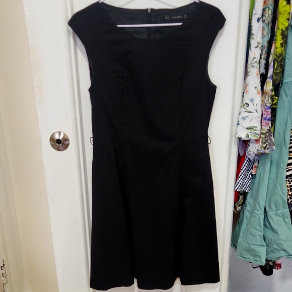 Zara Dresses & Skirts - Elegant Black Dress